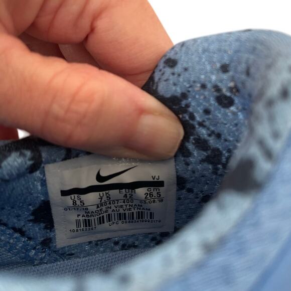 NIKE | Men's UNC North Carolina Tar Heels Free TR V8 Shoes | Size 8.5 - Picture 7 of 8